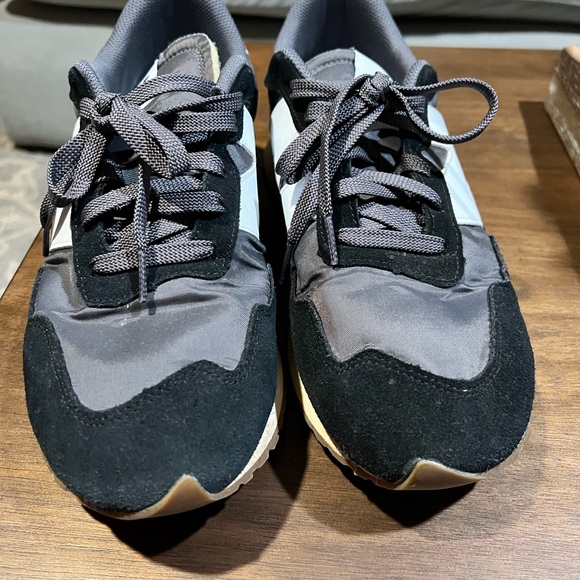 237 New Balance Men's Gray and Black Sneakers - Picture 3 of 7